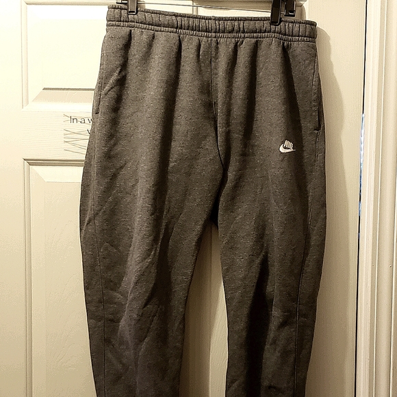 Nike Sportswear Club Fleece Joggers - Picture 1 of 4